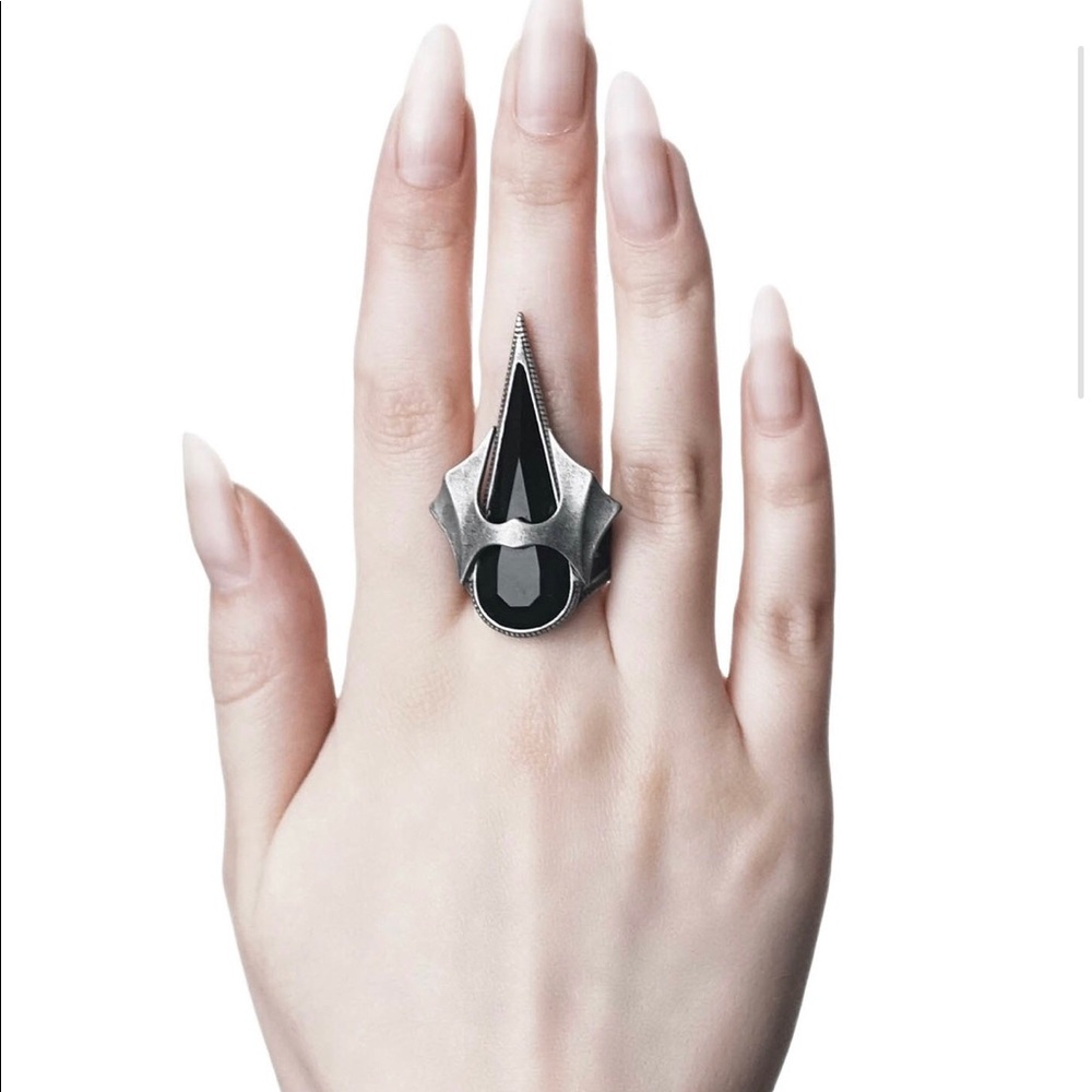 MIDNIGHT COCKTAIL RING